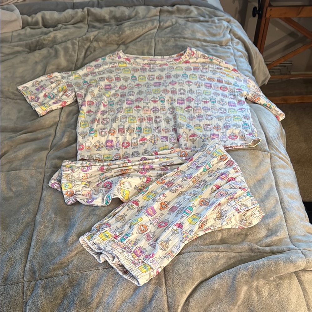 Cuddl Duds Cream and Pink Pajama Set with Whimsical Pattern